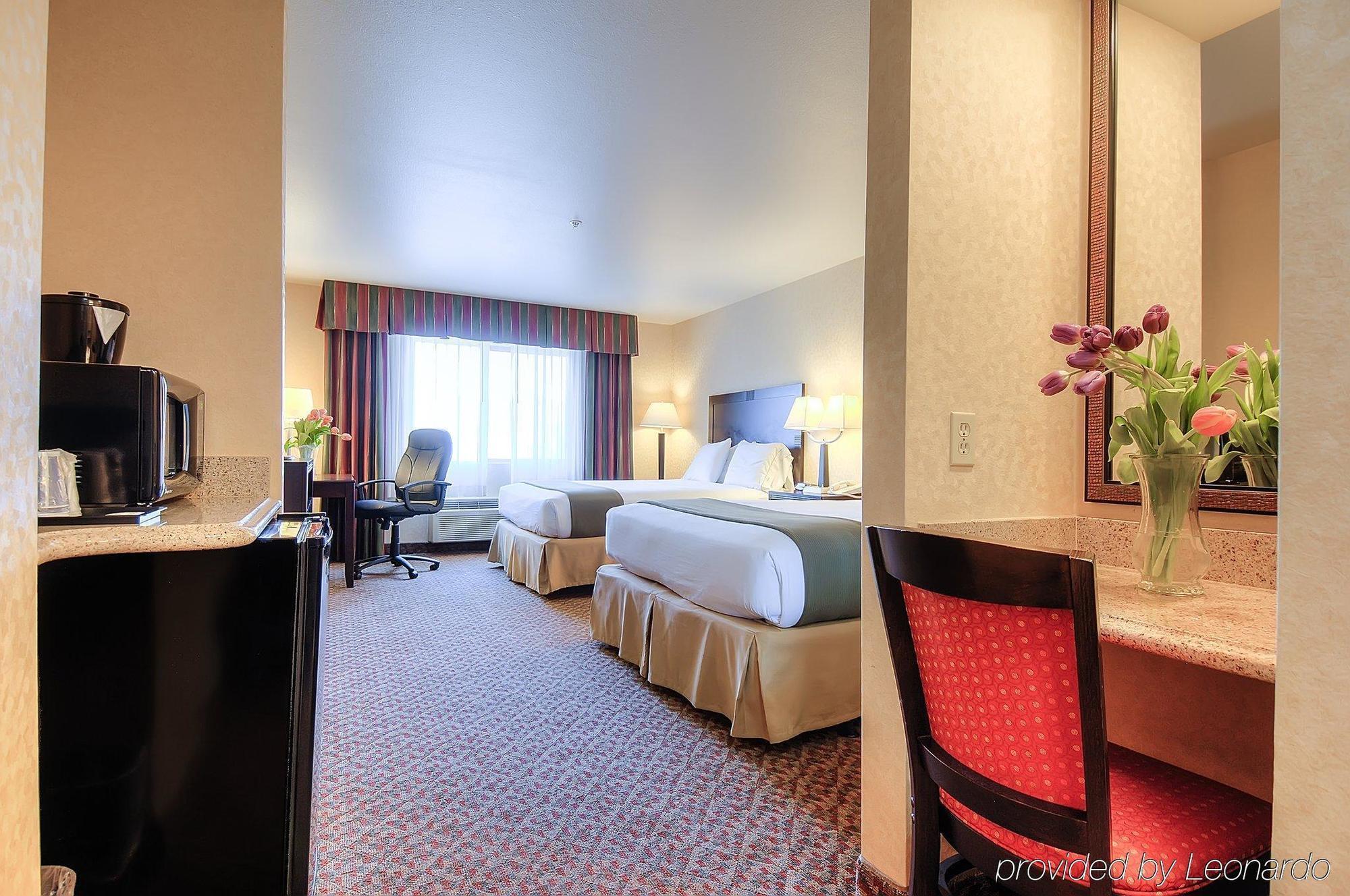 Holiday Inn Express Temecula By Ihg Exterior foto